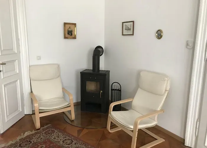 88M² Grosses Apartment Im 1. Stock