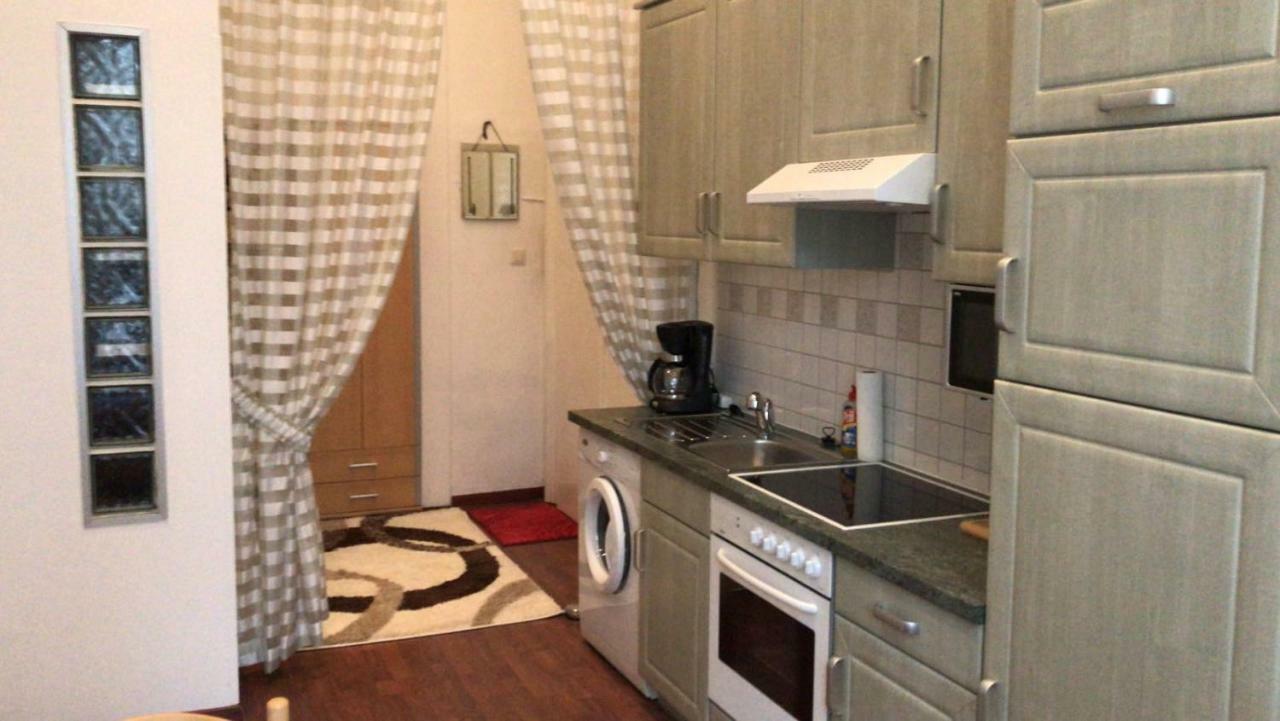 88m² Grosses Im 1. Stock Apartment
